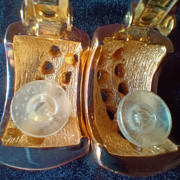 Christian Dior Vintage Clip-on Earrings - Picture 3 of 10